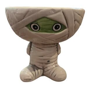 LAB No. 10.31 Mummy Candle Holder with Farm Fresh Scented Candle – 15 oz